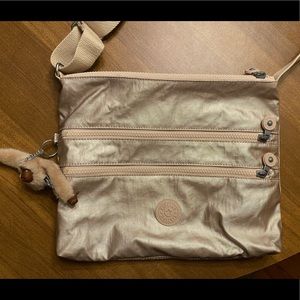 Kipling Alvar Crossbody